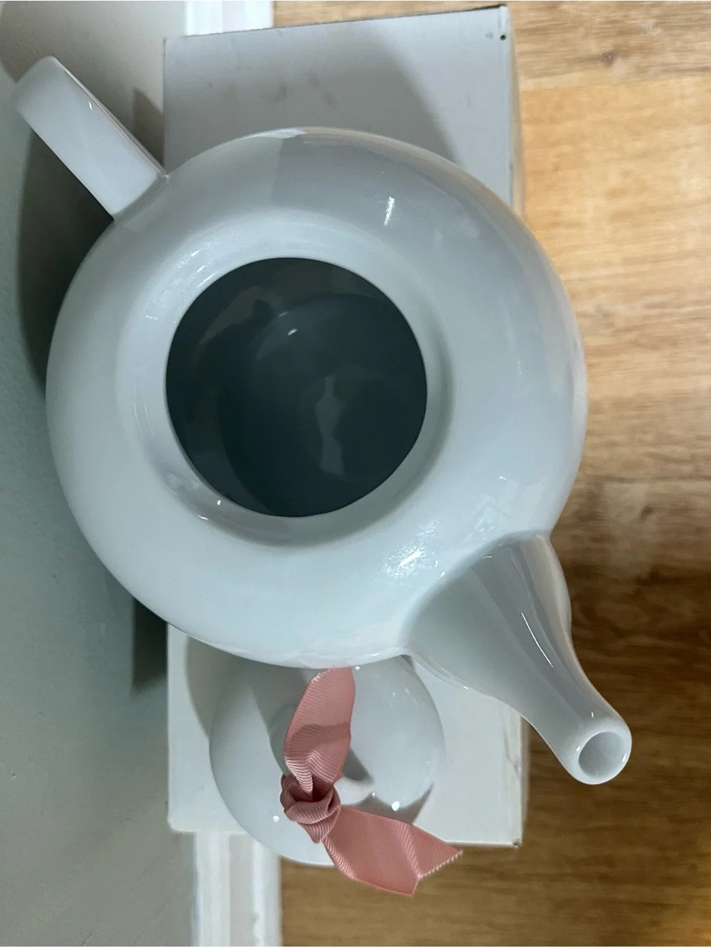 Williams Sonoma White Ceramic Teapot with Pink Bow Accent
